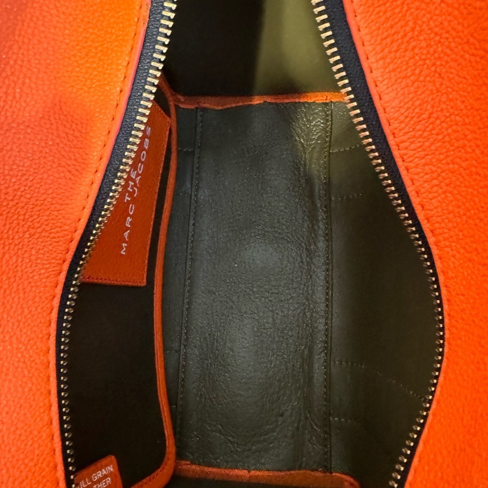 Marc Jacobs Bold Orange Tote Bag - Picture 7 of 8